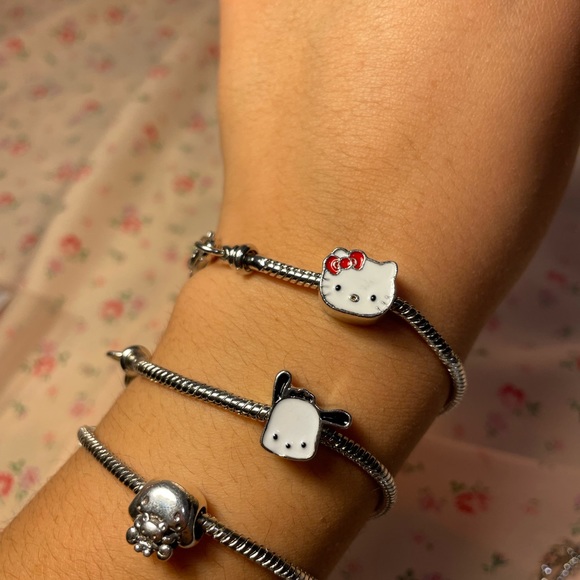 HelloKitty Sterling Silver Sanrio Bundle of 3 bracelets - Picture 2 of 6